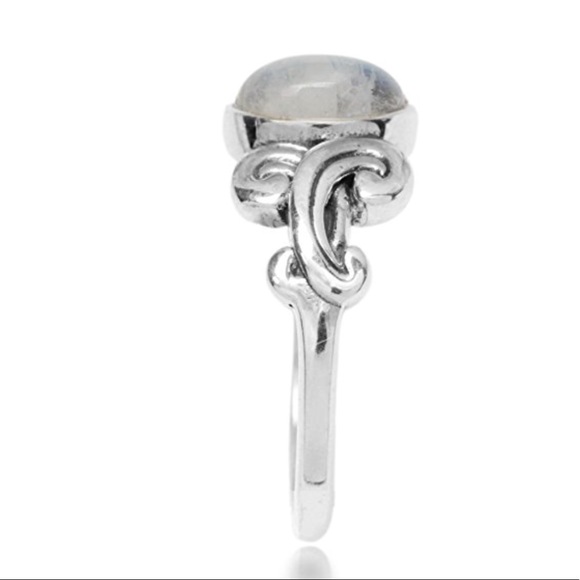 Moonstone 925 Sterling Silver Victorian Style Ring - Picture 2 of 3